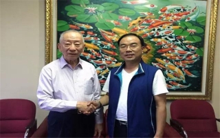 印尼著名僑領(lǐng)、印尼泛印集團(tuán)董事長(zhǎng)、印尼總統(tǒng)大學(xué)創(chuàng)辦人-李文光